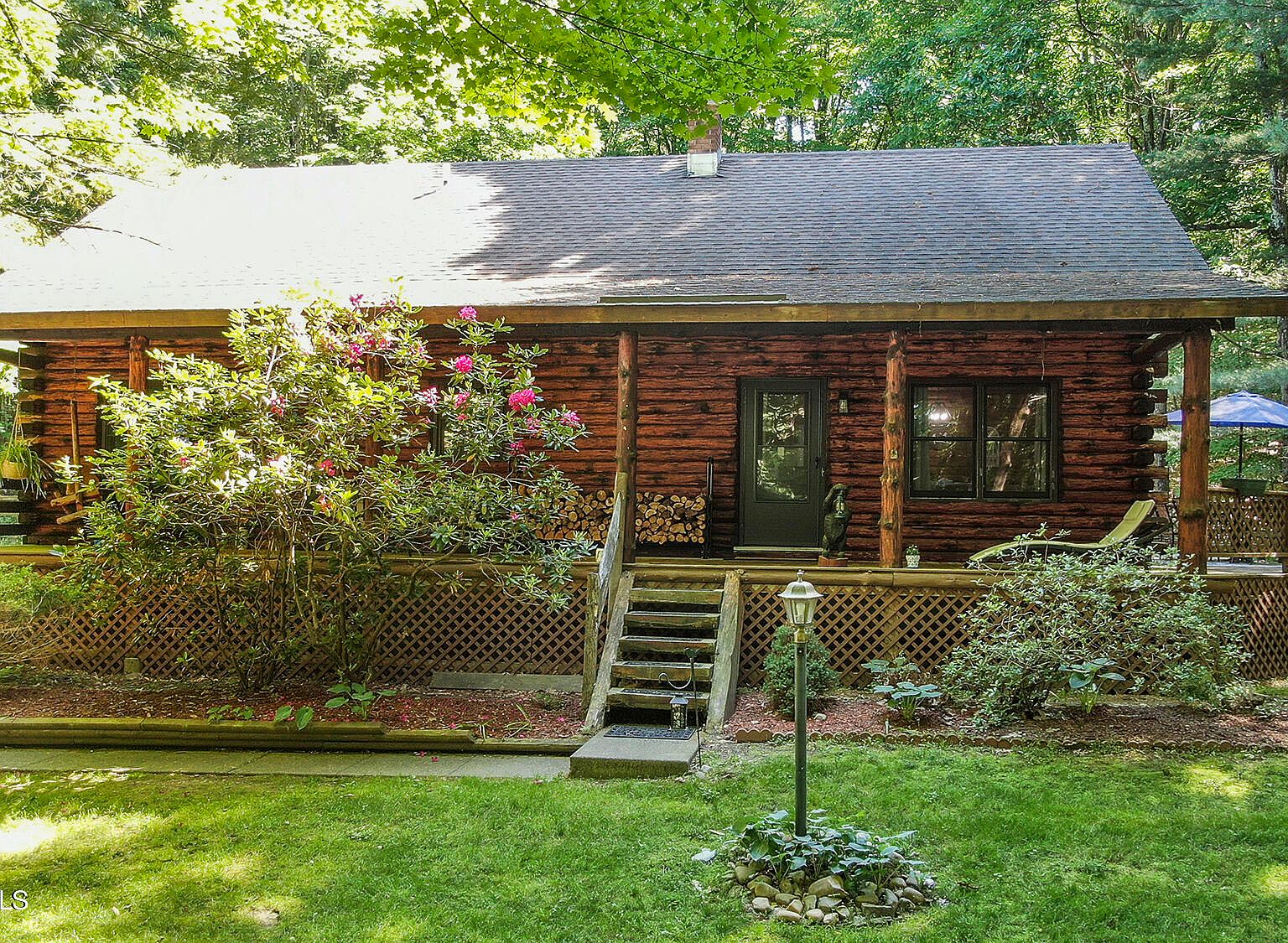 42 Shelterwood Road, East Greenbush, NY 12061 Zillow