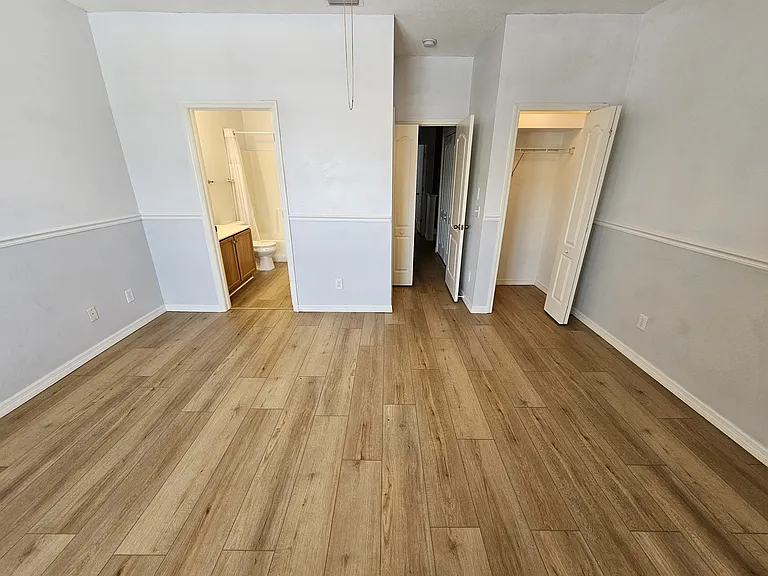 16320 Swan View Cir — Photo 9