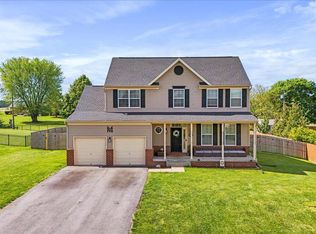 13319 John Martin Dr, Williamsport, MD 21795