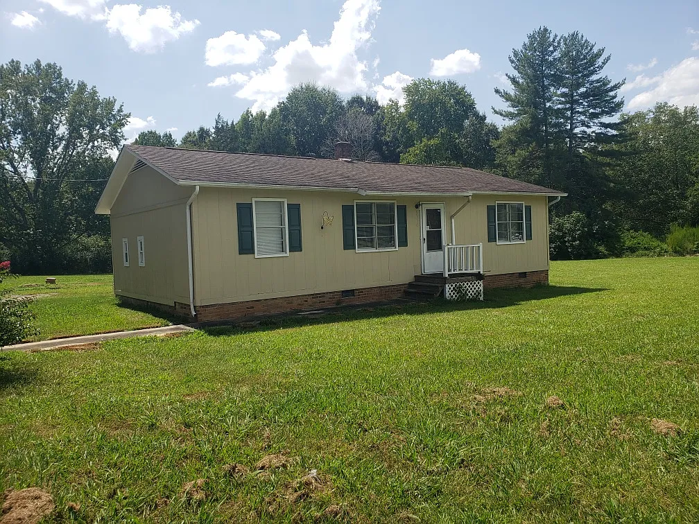 2 bed, 1024 sqft, $1,500 — Photo 1