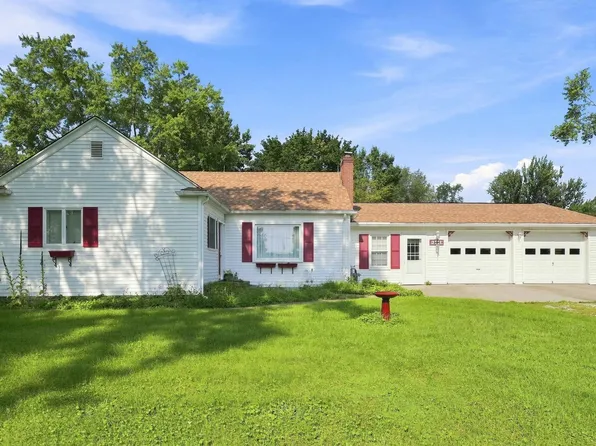 2331 S Packerton Rd, Warsaw, IN 46580