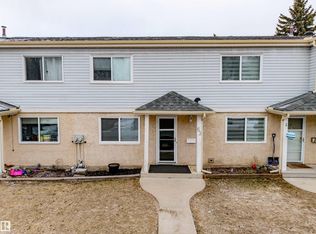 No Name, Strathcona County, AB T8A 4P6