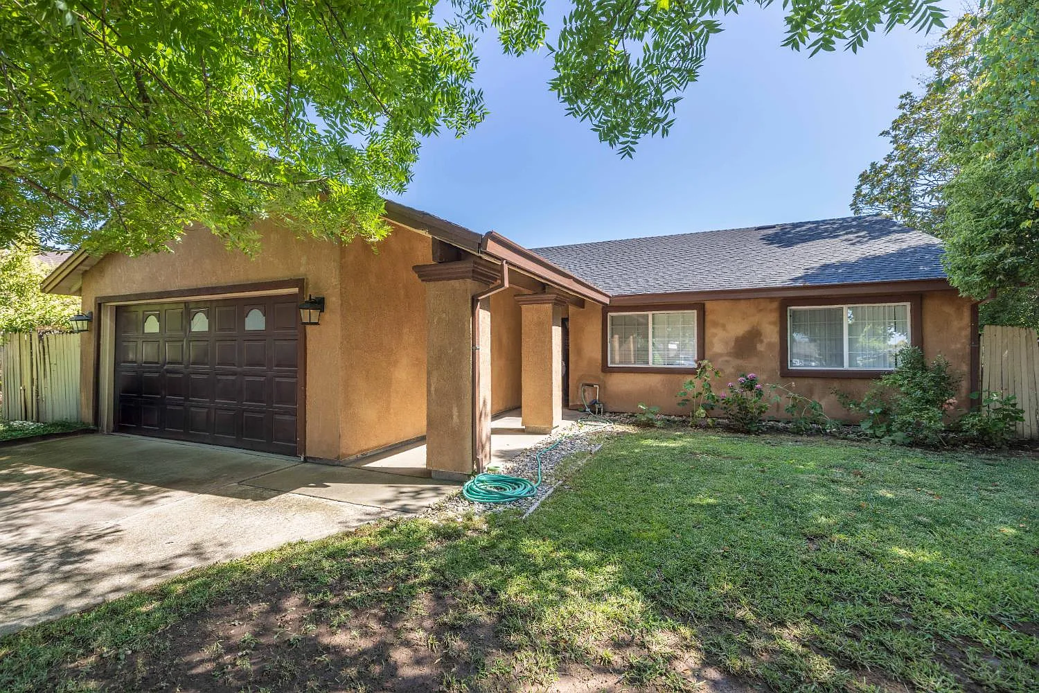 8156 Cottonridge Cir photo 1