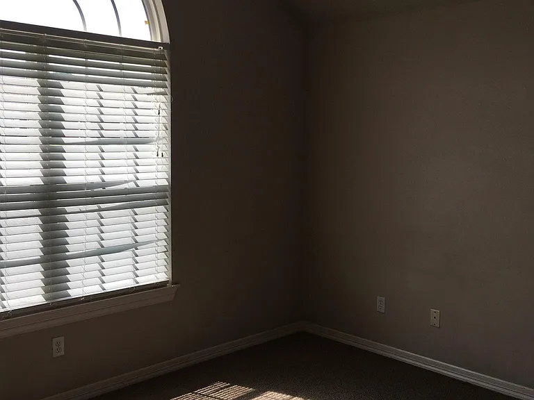 624 Golden Meadow Ave — Photo 9