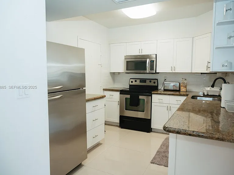 3725 S Ocean Dr #1019 — Photo 15