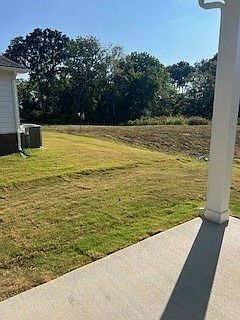 2nd image of 2070 Live Oak Dr