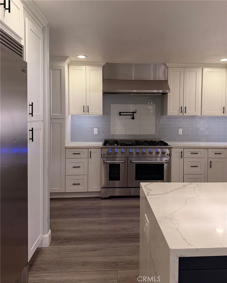 4 bed, 1726 sqft, $4,100 — Photo 3
