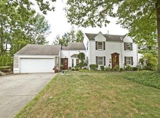 1011 Wade Ln, Oakmont, PA 15139