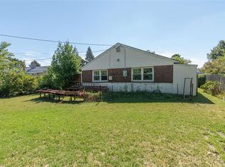 2523 Balsam Ave, East Meadow, NY