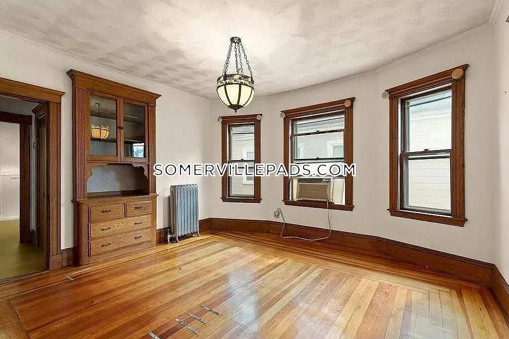 77 Pearson Rd — Photo 3