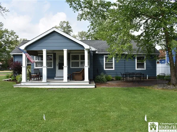 3948 S Clifford Ave, Bemus Pt, NY 14712