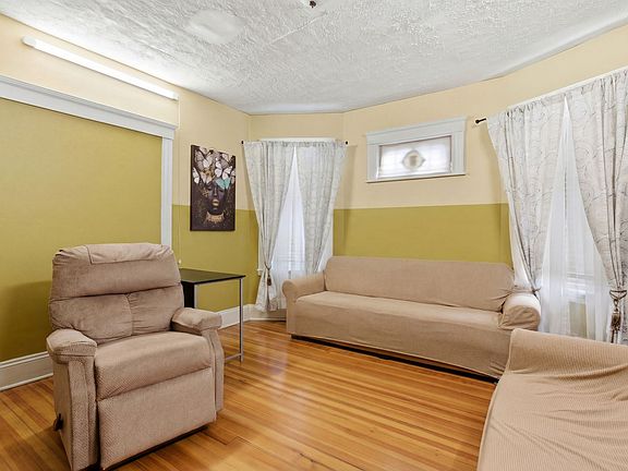 4th image of 22 Deering Rd APT 1