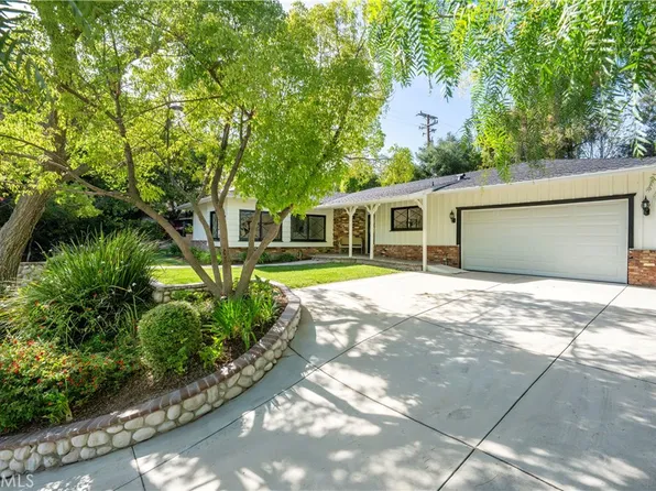 23555 Neargate Dr, Santa Clarita, CA 91321
