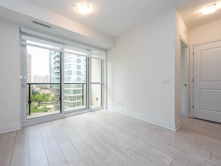 30 Elm Dr W #601 — Photo 13