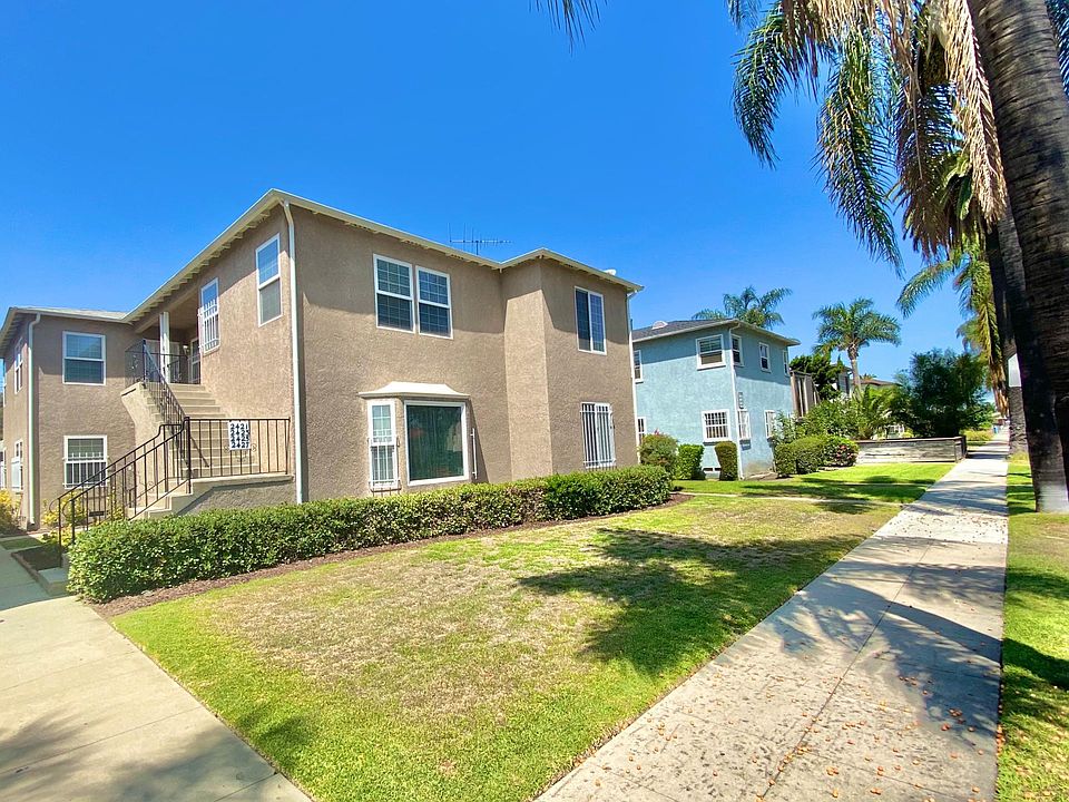 2425 Magnolia Avenue, Long Beach!