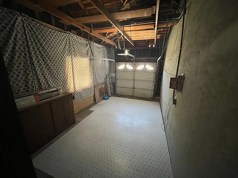 1406 W Howard Ave — Photo 25