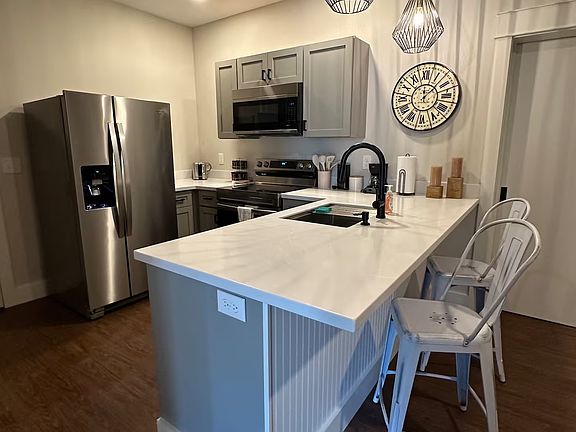 5th image of 66 South St #2
