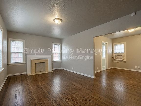 3rd image of 3109 NW 23rd St