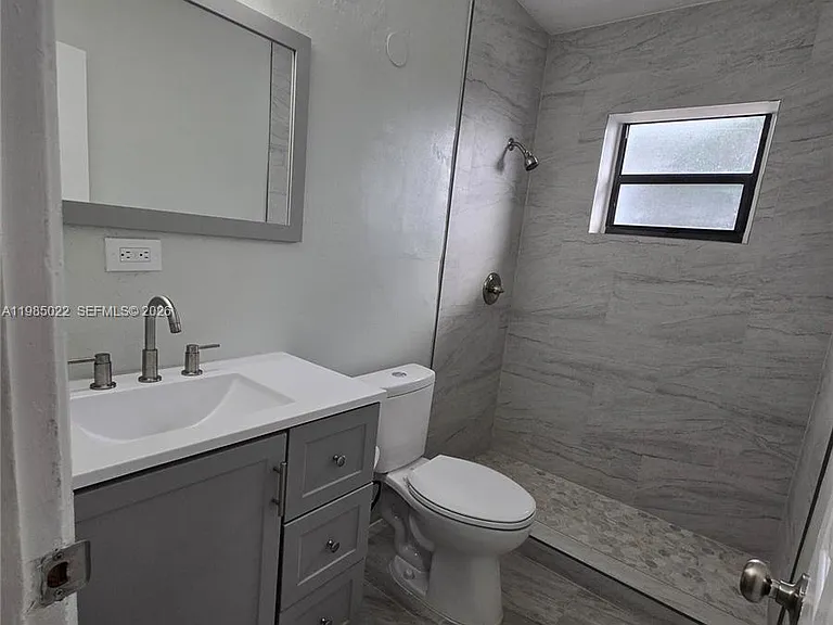 280 NW 31st Ave — Photo 10