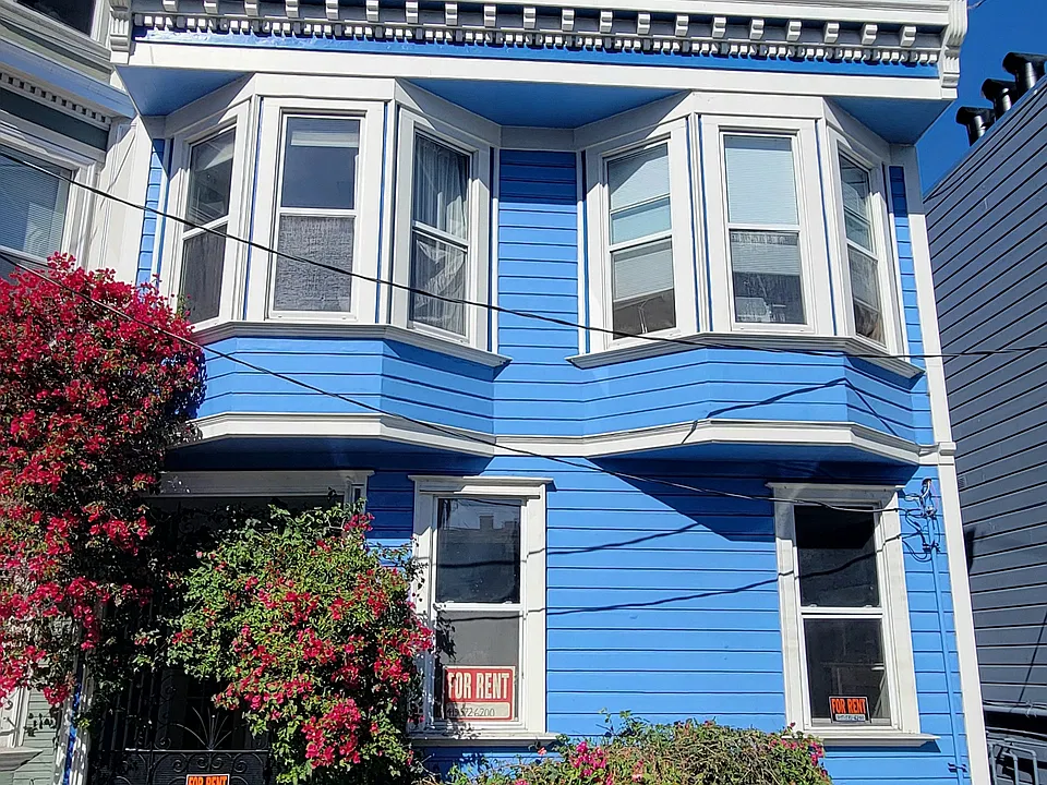 220-222 Page St #220