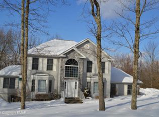 217 Haystack Rd, Henryville, PA 18332