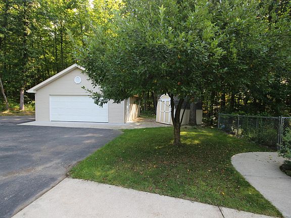 4th image of 1333 Boynton Hills Ave SE