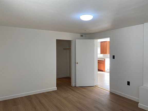 5th image of 1033 Pacific Ave APT B