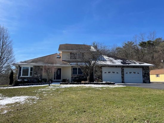 11140 Haradon Rd, Corning, NY 14830