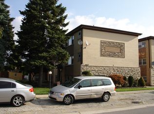7530 W Lawrence Ave #GA, Harwood Heights, IL 60706