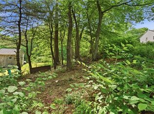 38 Summit Rd, Cumberland, RI 02864