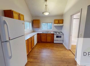 2814 Vermont St, Lansing, MI 48906