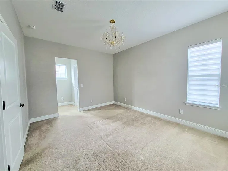 8521 Dubochet St — Photo 20