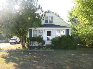 545 Gansevoort Rd, Moreau, NY 12803