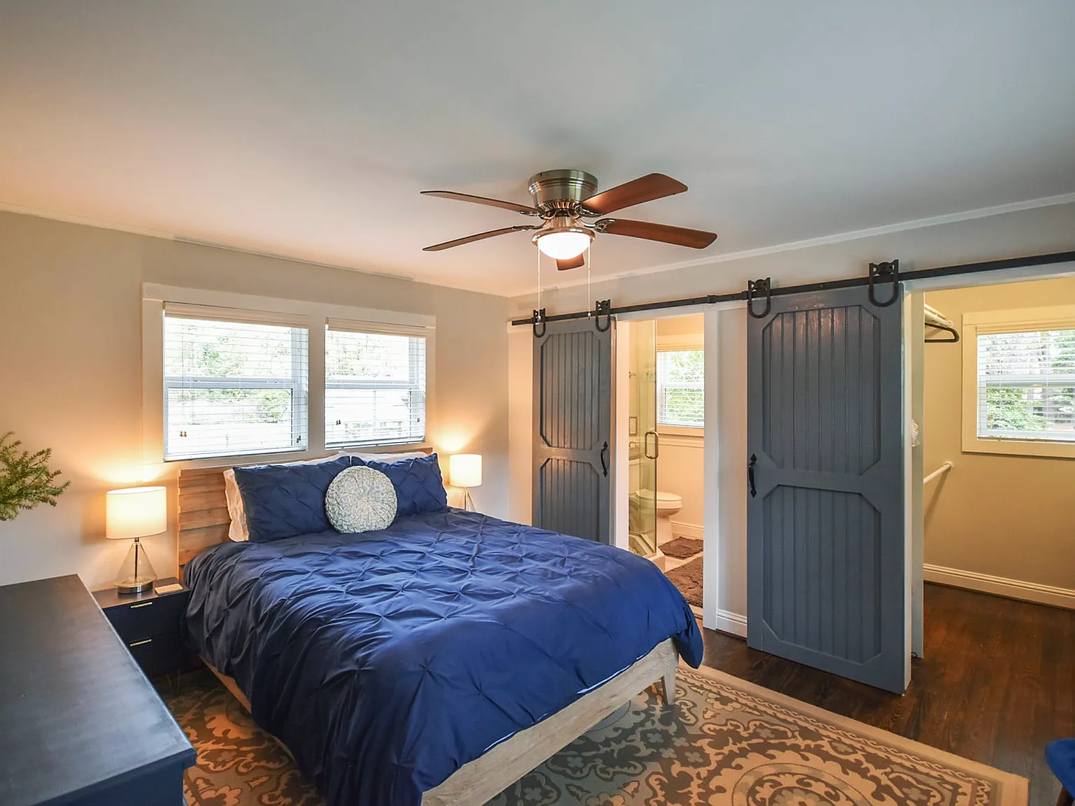 4 bed, 1800 sqft, $2,990 — Photo 2