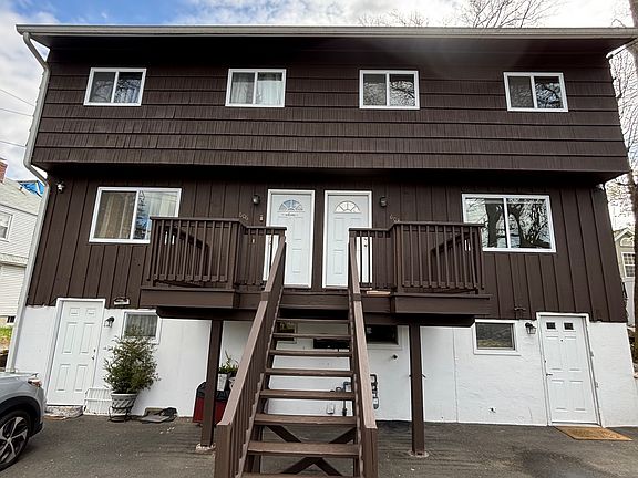 2nd image of 608 Fairfield Ave #608