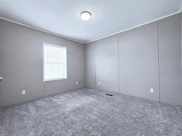 4617 Rainbow Ln — Photo 5