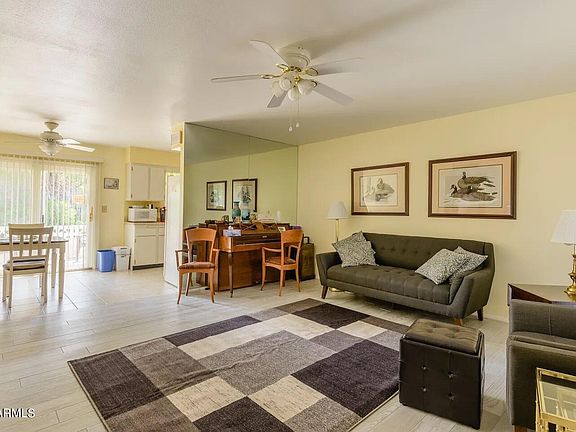 2nd image of 13601 N Hawthorn Dr