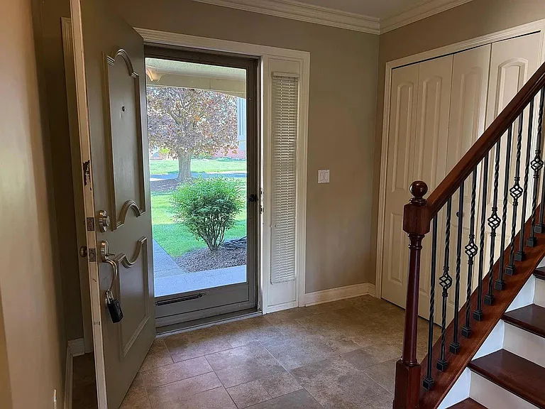 36157 Parklane Cir — Photo 3