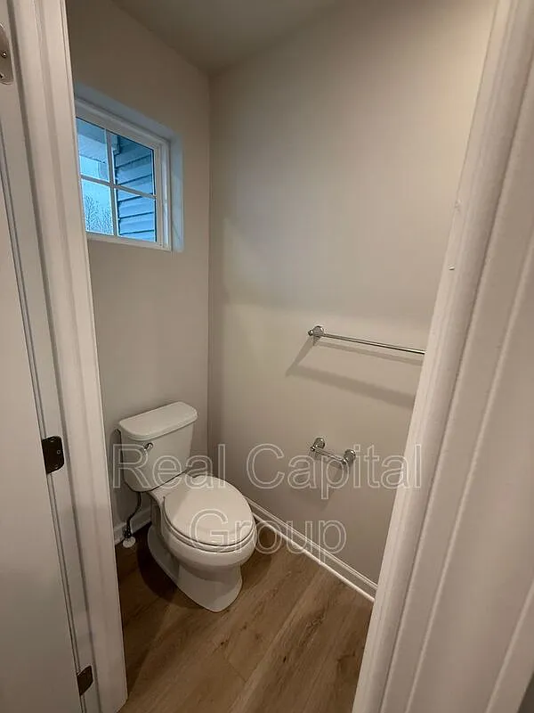 3 bed, 2.5 bath, $2,295 — Photo 4