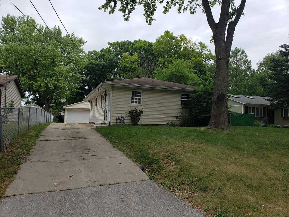 1st image of 121 Pierce St