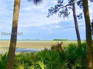 69 Peninsula Dr, Hilton Head Island, SC 29926