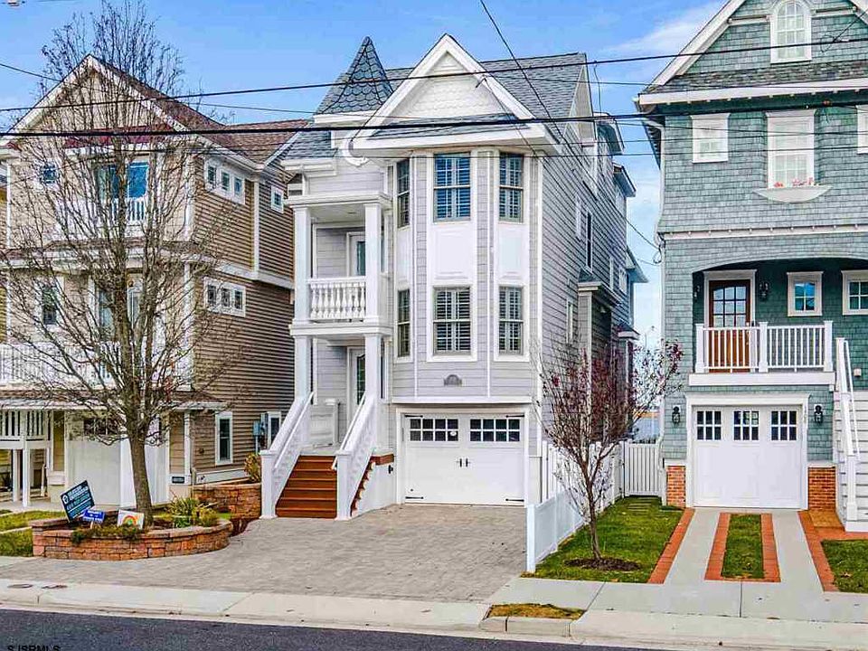 1st image of 1410 Pleasure Ave