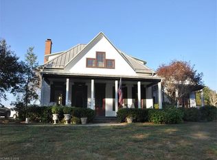 140 Anderson Oaks Rd, Fletcher, NC 28732