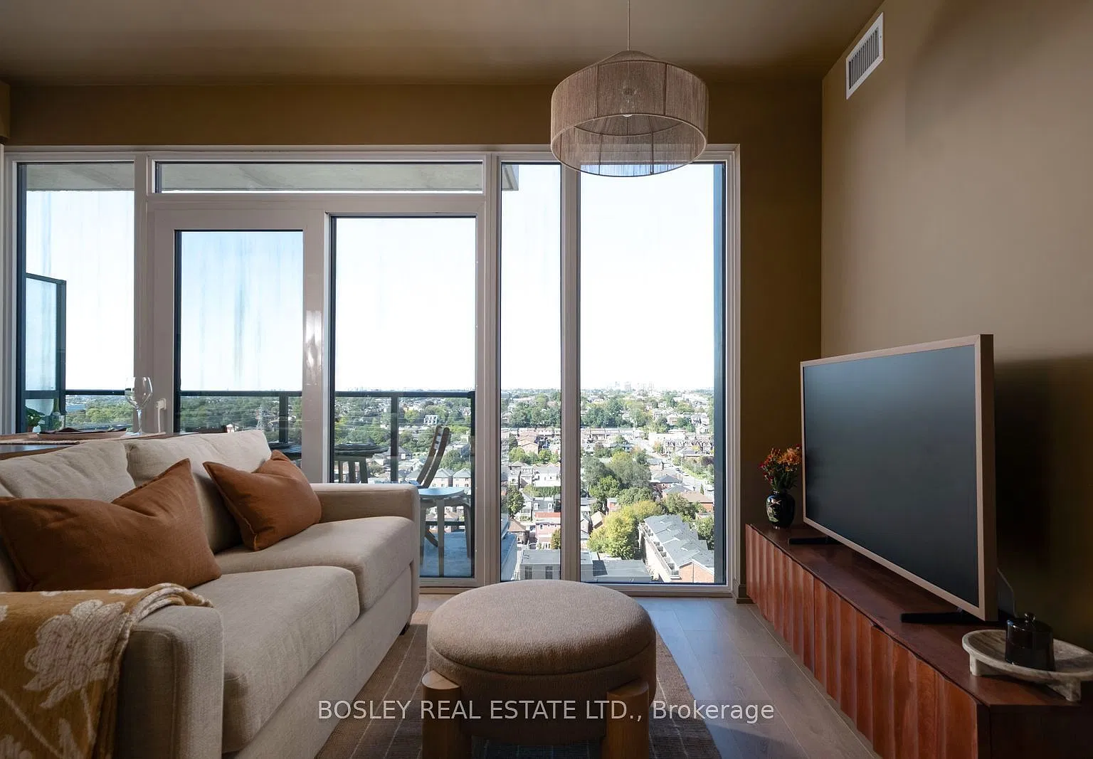 2 bed, $2,950 — Photo 4