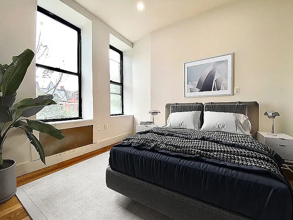 4th image of 322 Convent Ave APT 4B