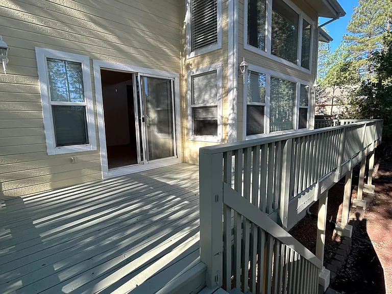 1808 W University Ave — Photo 20