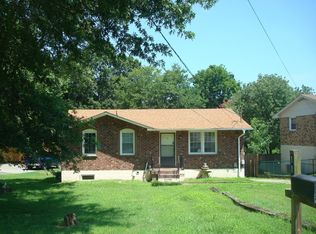 111 Woodridge Dr, Hendersonville, TN 37075