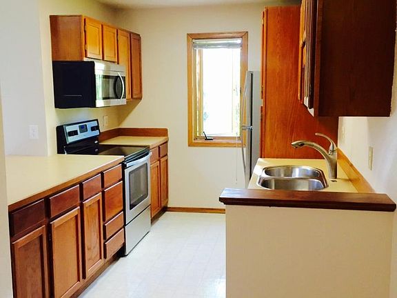 Kitchen 1.b