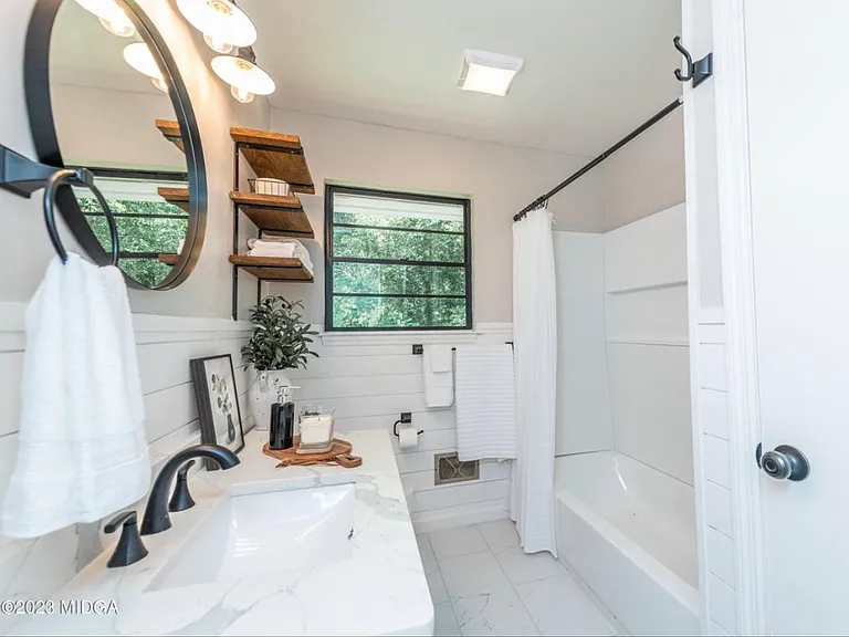 32 Knollwood Rd — Photo 6