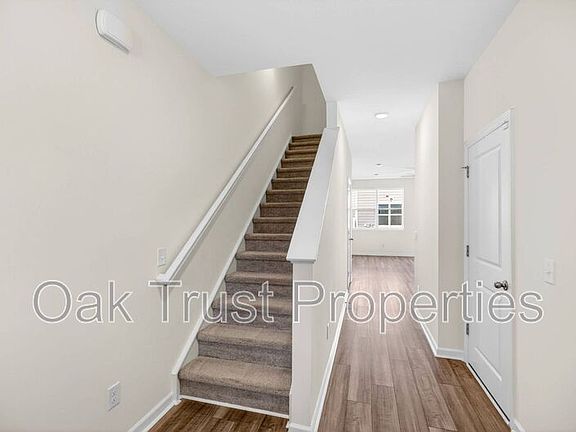 5th image of 502 Townsford Ln